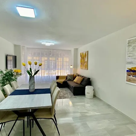 Appartement Ikram Front Beach Alboran, Casco Antiguo *
