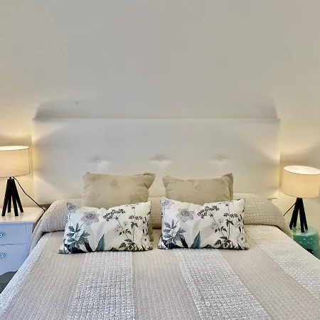 Appartement Ikram Front Beach Alboran, Casco Antiguo *